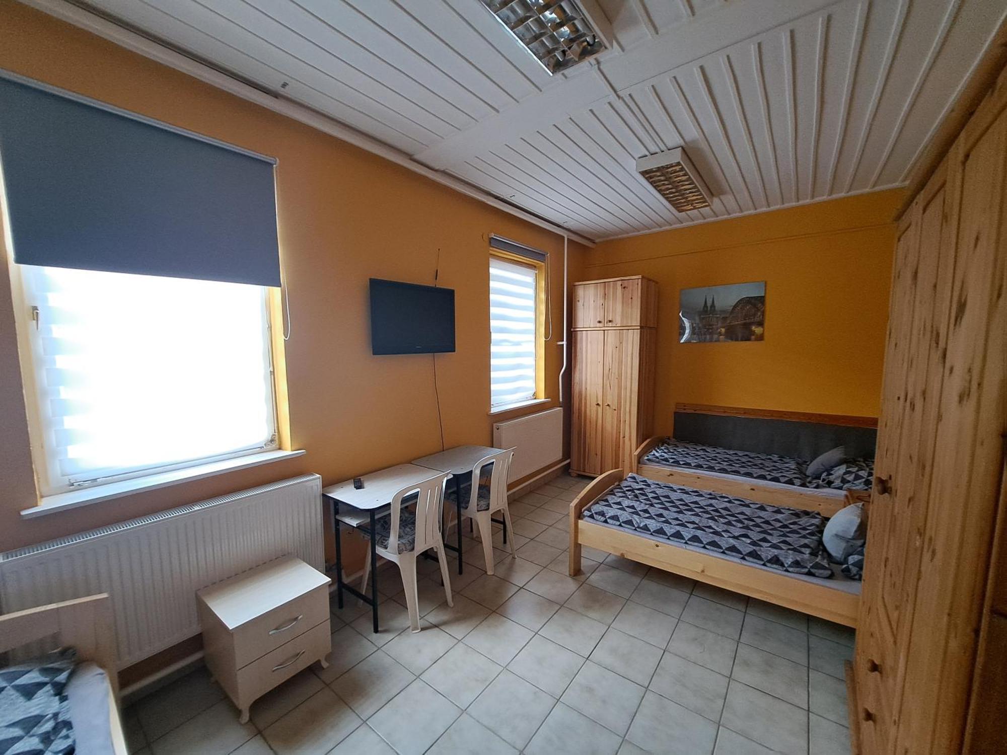 Collingo Belvarosi Szallas Apartment Kazincbarcika Exterior photo